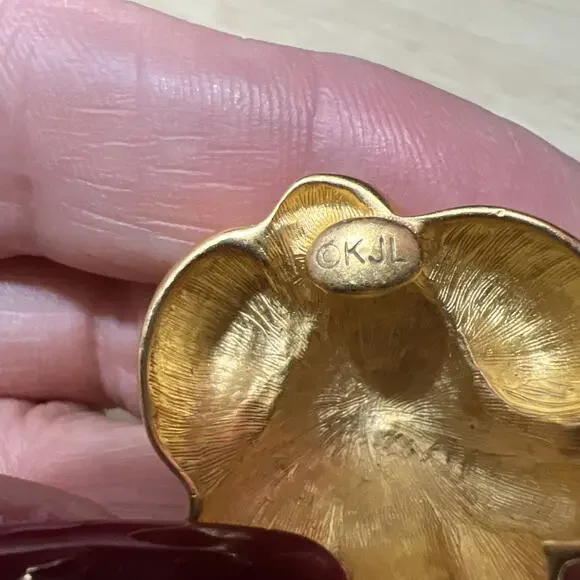 Vintage KJL Kenneth LANE Satin Gold Clip Earrings Runway Modernist L110c - Picture 7 of 8